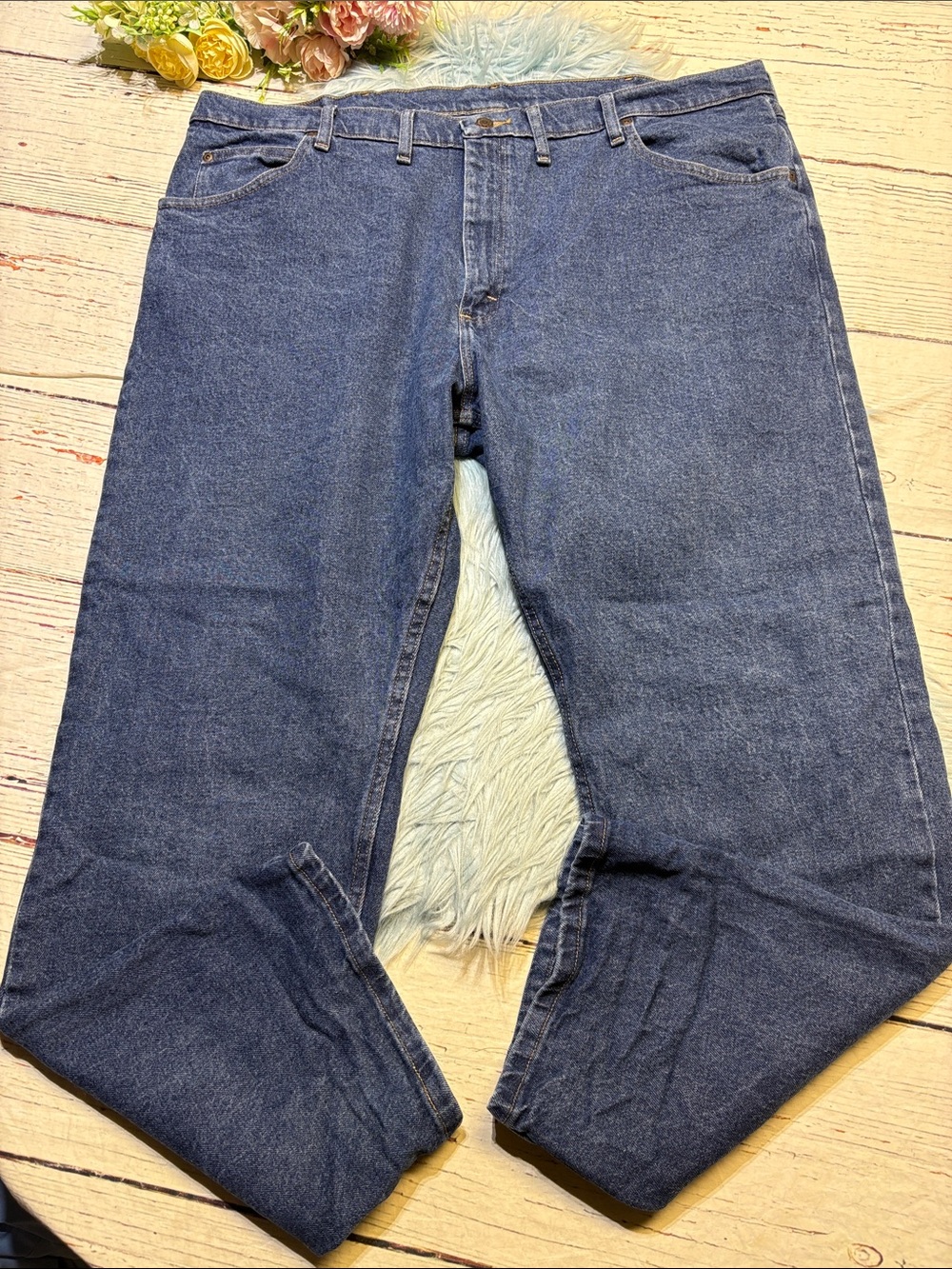 Wrangler Men's Relaxed Fit Jeans in Blue Denim Sz 44X30